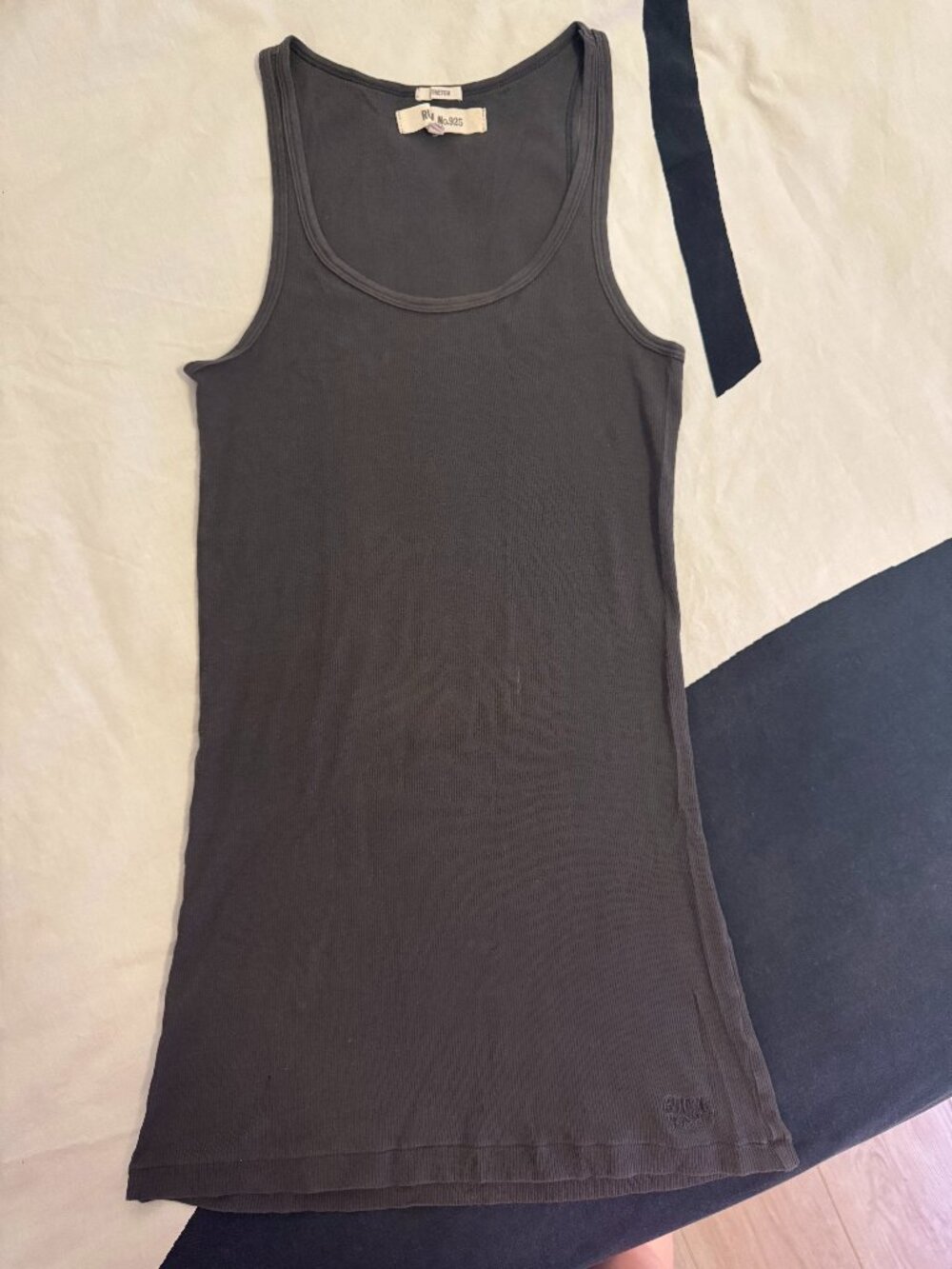RARE Ruehl No. 925 Charcoal Gray Ribbed Tank Top Sz M
